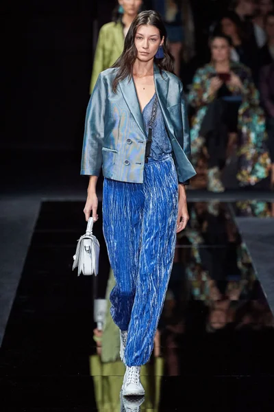 Look 23